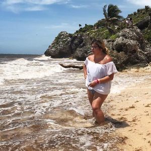 Meet your Posher, Crystal